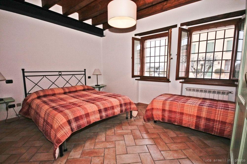 Agriturismo Cascina Boschi Apartamento Volta Mantovana Exterior foto